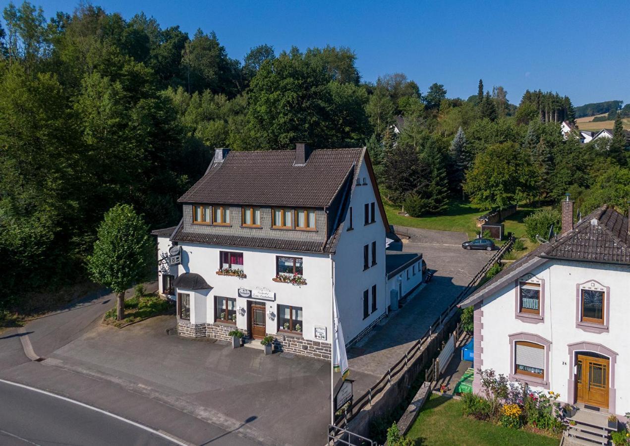 Zum Lindenbaum Hotell Finnentrop Exteriör bild